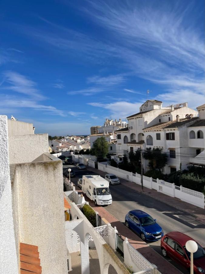 Casa Benita Lejlighed Torrevieja Eksteriør billede